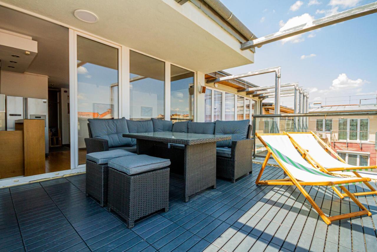 Luxury Apartment With Balcony In Downtown Budapeşte Dış mekan fotoğraf